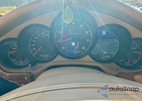 2013 Porsche Panamera 2 z USA, uszkodzony, nr VIN WP0AA2A77DL010215